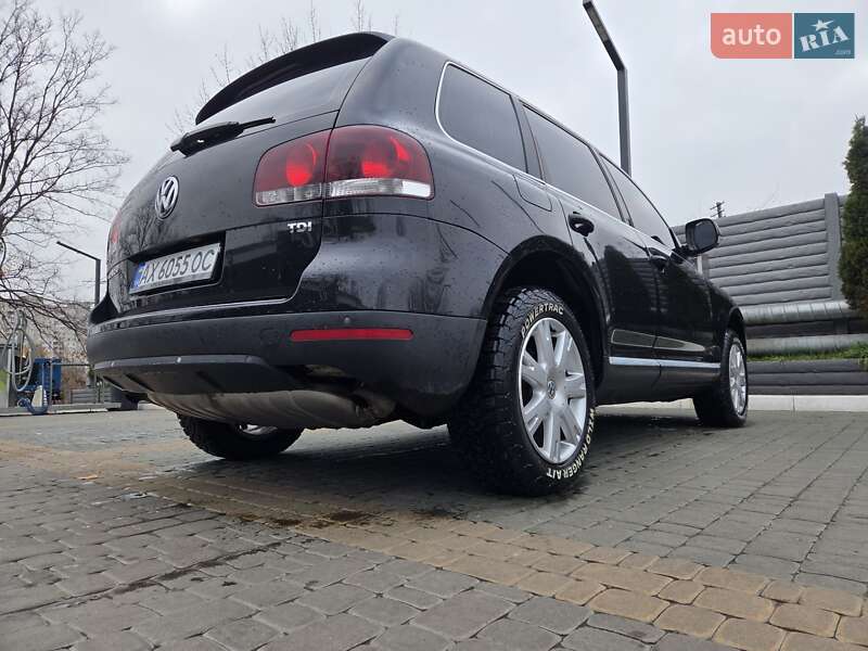 Внедорожник / Кроссовер Volkswagen Touareg 2007 в Харькове