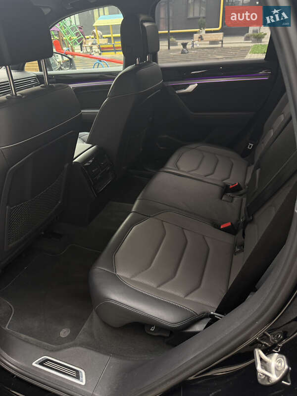 Внедорожник / Кроссовер Volkswagen Touareg 2022 в Виннице