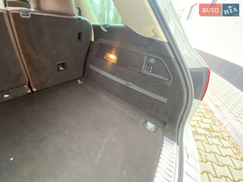 Позашляховик / Кросовер Volkswagen Touareg 2013 в Хмельницькому фото 55 Позашляховик / Кросовер Volkswagen Touareg 2013 в Хмельницькому