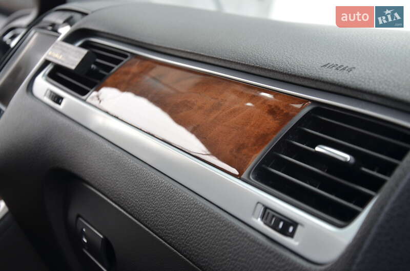 Внедорожник / Кроссовер Volkswagen Touareg 2012 в Дрогобыче фото 69 Внедорожник / Кроссовер Volkswagen Touareg 2012 в Дрогобыче
