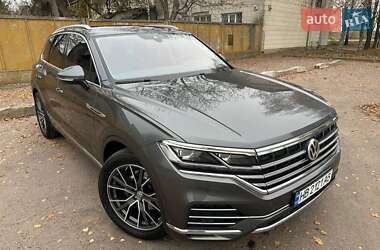Внедорожник / Кроссовер Volkswagen Touareg 2019 в Миргороде