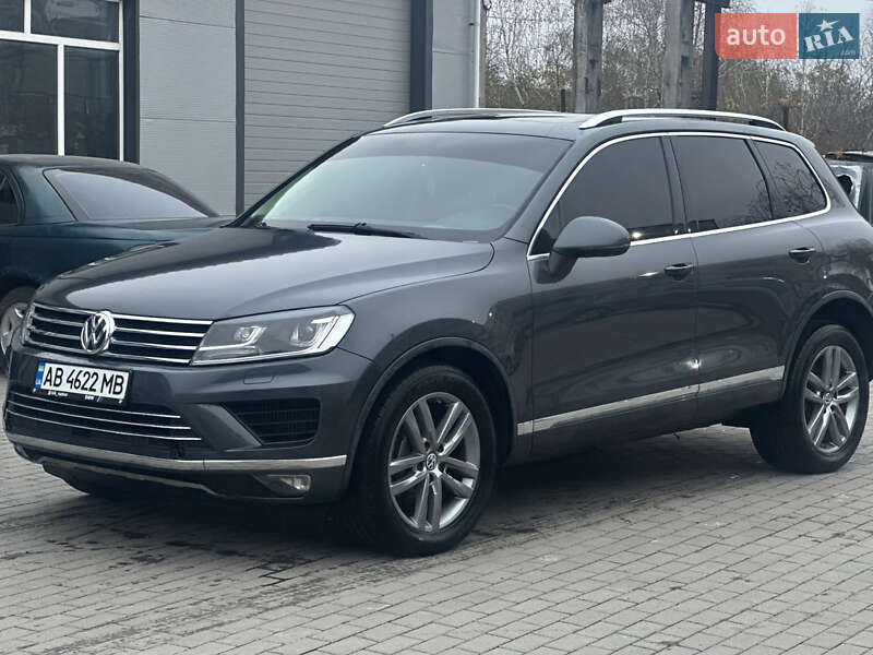 Внедорожник / Кроссовер Volkswagen Touareg 2015 в Виннице