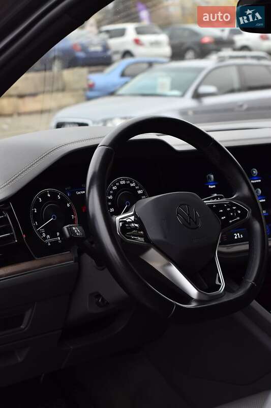Внедорожник / Кроссовер Volkswagen Touareg 2020 в Кривом Роге