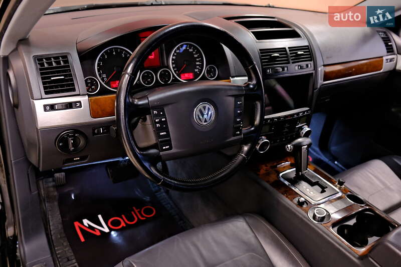 Внедорожник / Кроссовер Volkswagen Touareg 2008 в Одессе