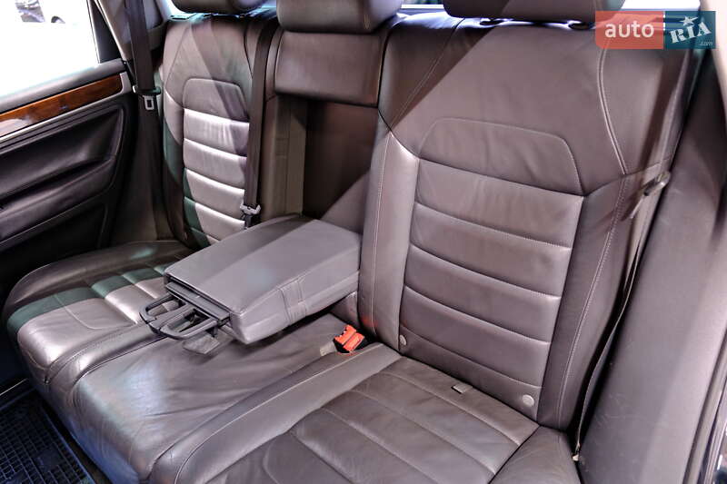 Внедорожник / Кроссовер Volkswagen Touareg 2008 в Одессе