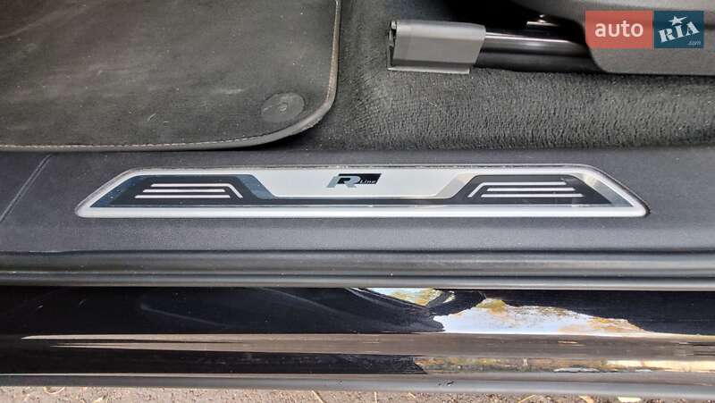 Внедорожник / Кроссовер Volkswagen Touareg 2020 в Николаеве