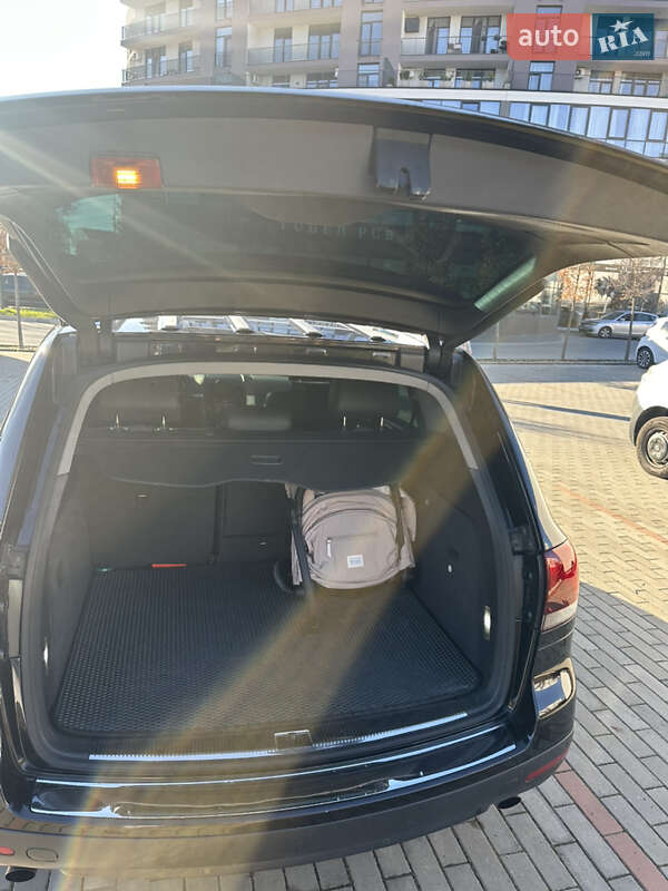 Внедорожник / Кроссовер Volkswagen Touareg 2007 в Ужгороде