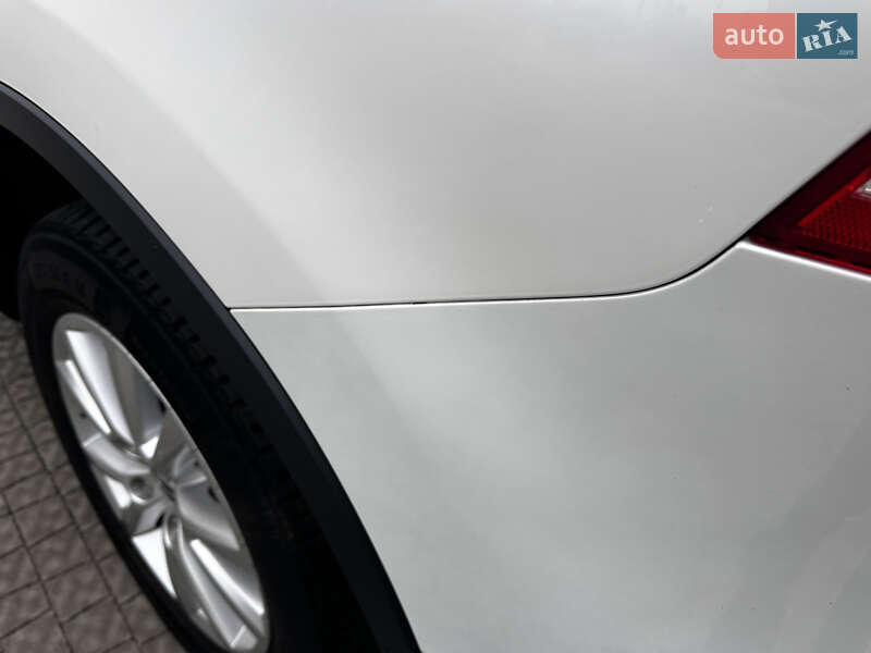 Позашляховик / Кросовер Volkswagen Touareg 2014 в Полтаві