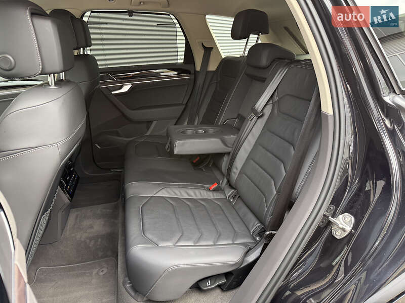 Внедорожник / Кроссовер Volkswagen Touareg 2021 в Ровно