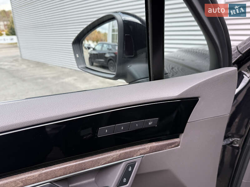 Внедорожник / Кроссовер Volkswagen Touareg 2021 в Ровно