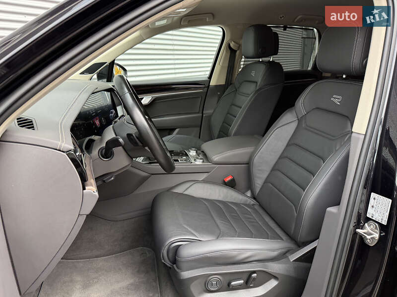 Внедорожник / Кроссовер Volkswagen Touareg 2021 в Ровно