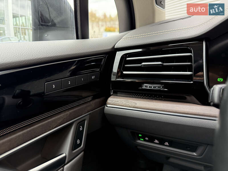 Внедорожник / Кроссовер Volkswagen Touareg 2021 в Ровно