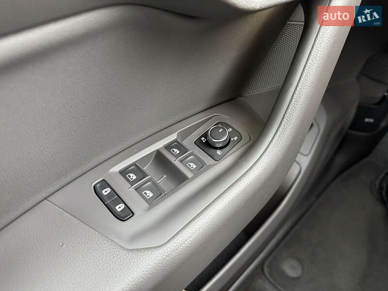 Внедорожник / Кроссовер Volkswagen Touareg 2021 в Ровно