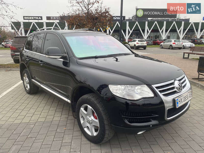 Позашляховик / Кросовер Volkswagen Touareg 2007 в Хмельницькому