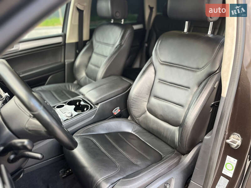 Внедорожник / Кроссовер Volkswagen Touareg 2015 в Владимире фото 33 Внедорожник / Кроссовер Volkswagen Touareg 2015 в Владимире