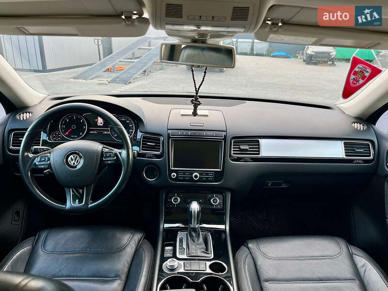 Внедорожник / Кроссовер Volkswagen Touareg 2015 в Владимире фото 41 Внедорожник / Кроссовер Volkswagen Touareg 2015 в Владимире