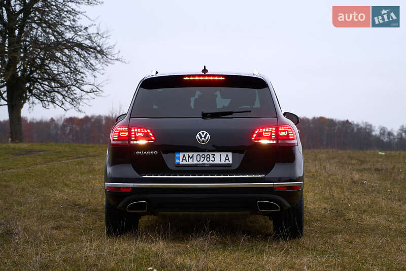Внедорожник / Кроссовер Volkswagen Touareg 2017 в Бердичеве
