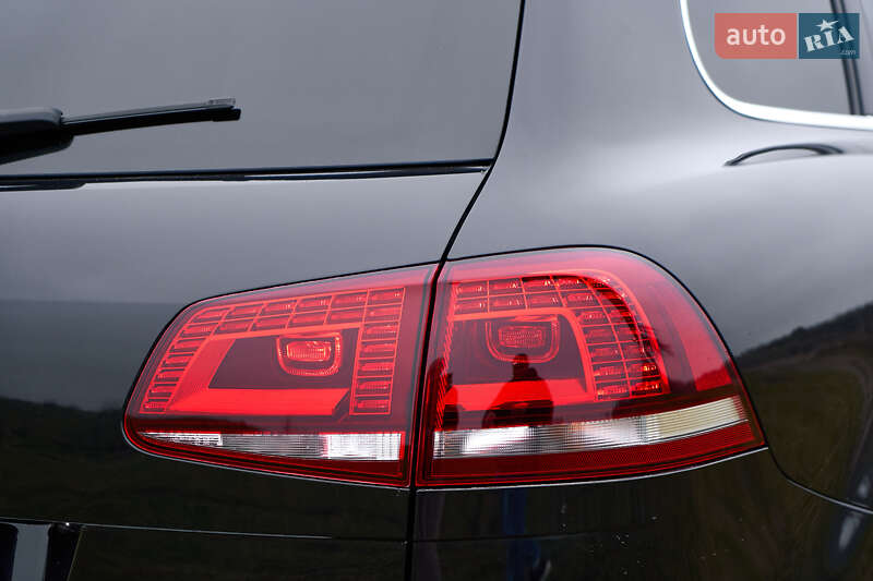 Внедорожник / Кроссовер Volkswagen Touareg 2017 в Бердичеве