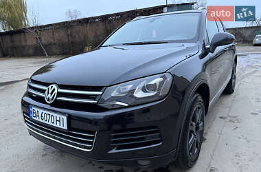 Внедорожник / Кроссовер Volkswagen Touareg 2012 в Виннице