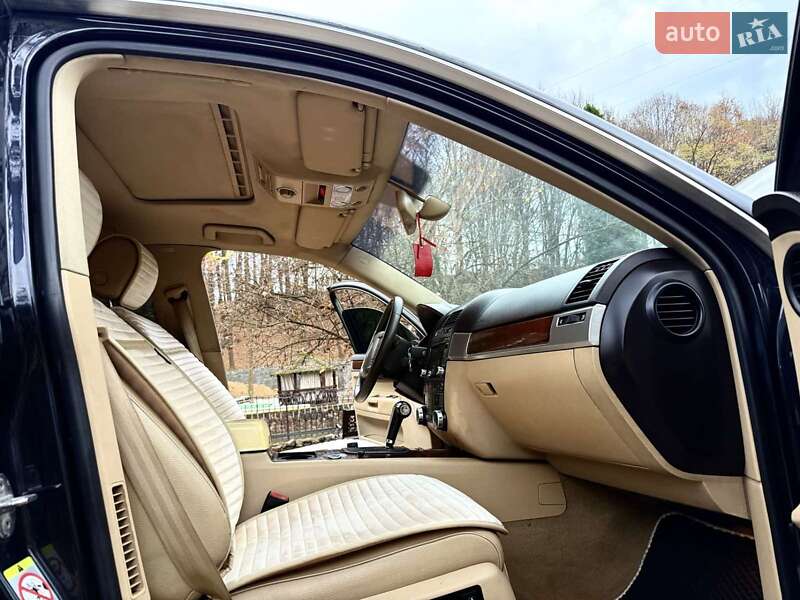 Позашляховик / Кросовер Volkswagen Touareg 2009 в Солотвині