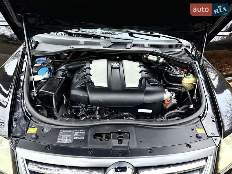 Позашляховик / Кросовер Volkswagen Touareg 2009 в Солотвині