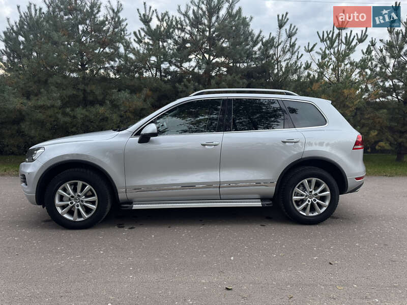 Внедорожник / Кроссовер Volkswagen Touareg 2010 в Яворове