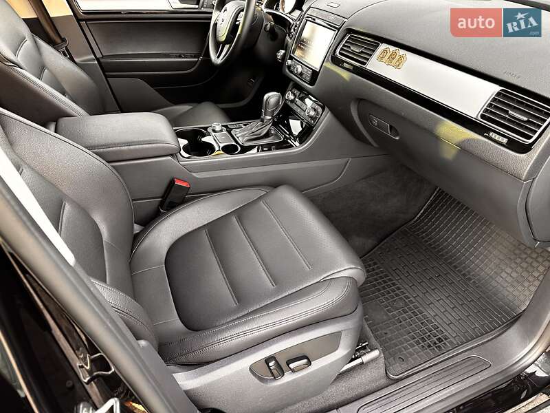 Внедорожник / Кроссовер Volkswagen Touareg 2015 в Харькове фото 29 Внедорожник / Кроссовер Volkswagen Touareg 2015 в Харькове