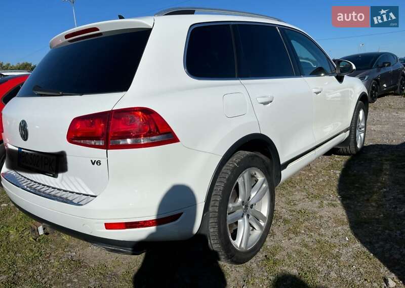 Внедорожник / Кроссовер Volkswagen Touareg 2013 в Львове фото 9 Внедорожник / Кроссовер Volkswagen Touareg 2013 в Львове