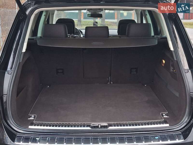 Внедорожник / Кроссовер Volkswagen Touareg 2016 в Ивано-Франковске фото 17 Внедорожник / Кроссовер Volkswagen Touareg 2016 в Ивано-Франковске