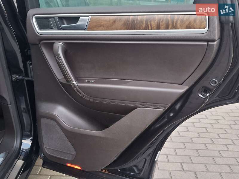 Внедорожник / Кроссовер Volkswagen Touareg 2016 в Ивано-Франковске фото 73 Внедорожник / Кроссовер Volkswagen Touareg 2016 в Ивано-Франковске