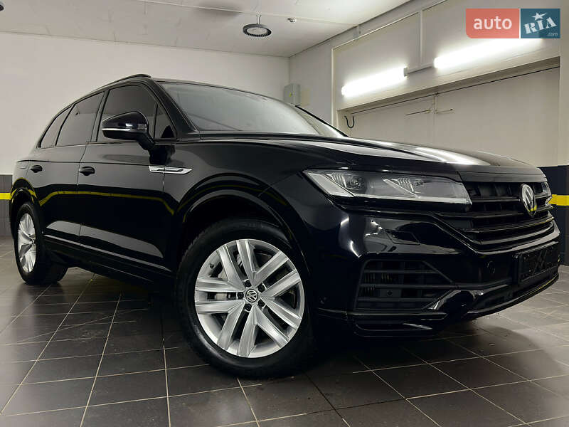 Позашляховик / Кросовер Volkswagen Touareg 2019 в Козятині