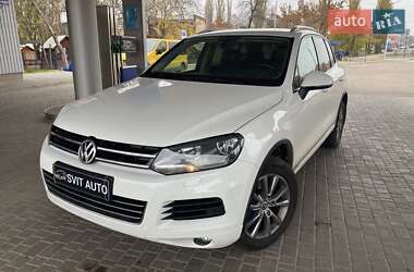 Внедорожник / Кроссовер Volkswagen Touareg 2012 в Николаеве