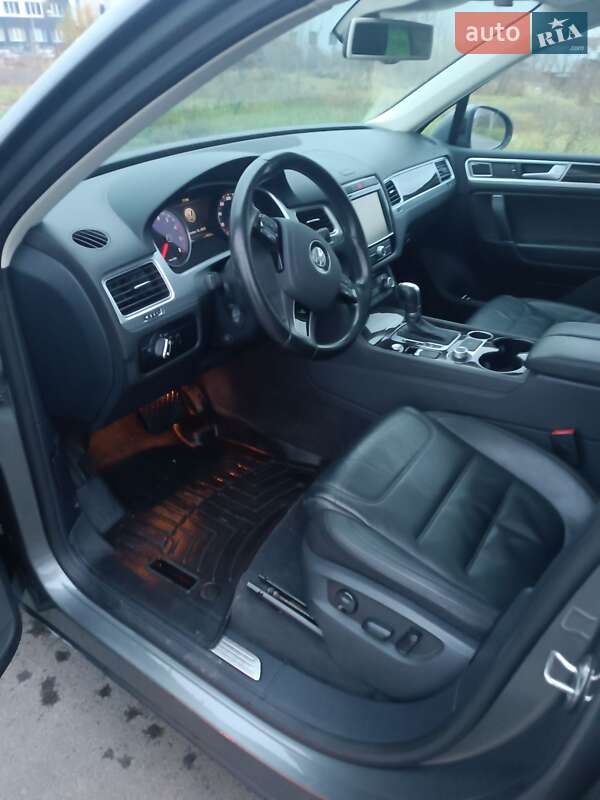 Внедорожник / Кроссовер Volkswagen Touareg 2015 в Киеве фото 2 Внедорожник / Кроссовер Volkswagen Touareg 2015 в Киеве
