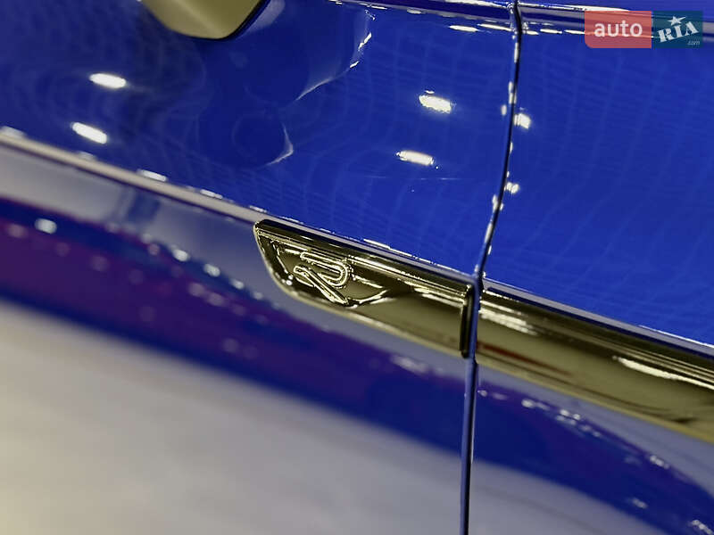 Позашляховик / Кросовер Volkswagen Touareg 2022 в Києві