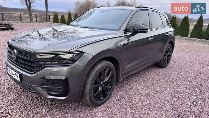 Позашляховик / Кросовер Volkswagen Touareg 2022 в Києві