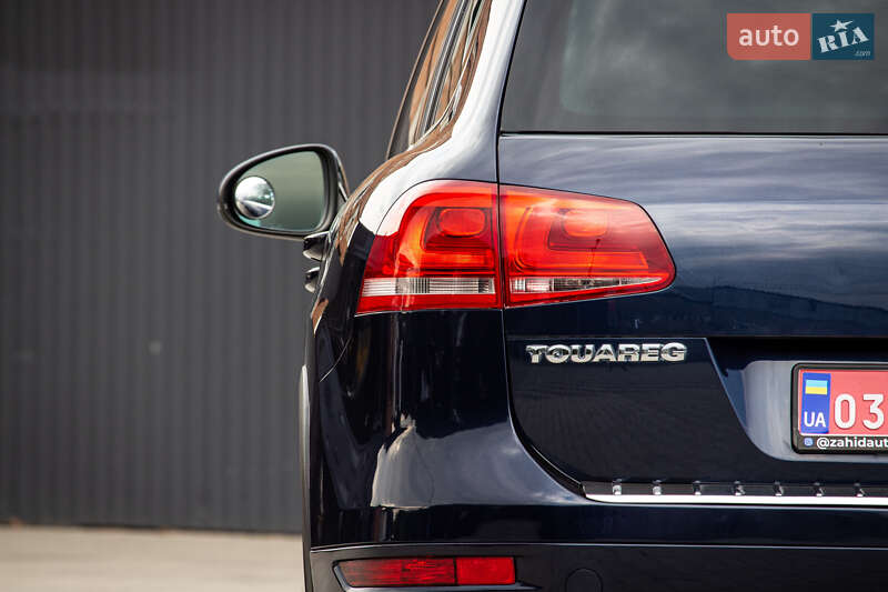 Позашляховик / Кросовер Volkswagen Touareg 2013 в Нововолинську