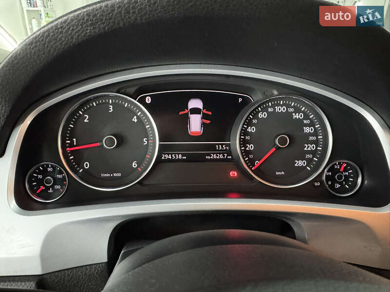 Позашляховик / Кросовер Volkswagen Touareg 2013 в Кременці фото 19 Позашляховик / Кросовер Volkswagen Touareg 2013 в Кременці