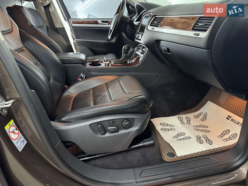 Позашляховик / Кросовер Volkswagen Touareg 2013 в Кременці фото 36 Позашляховик / Кросовер Volkswagen Touareg 2013 в Кременці