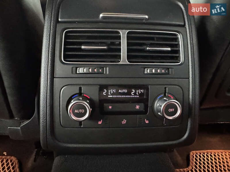 Позашляховик / Кросовер Volkswagen Touareg 2013 в Кременці фото 44 Позашляховик / Кросовер Volkswagen Touareg 2013 в Кременці