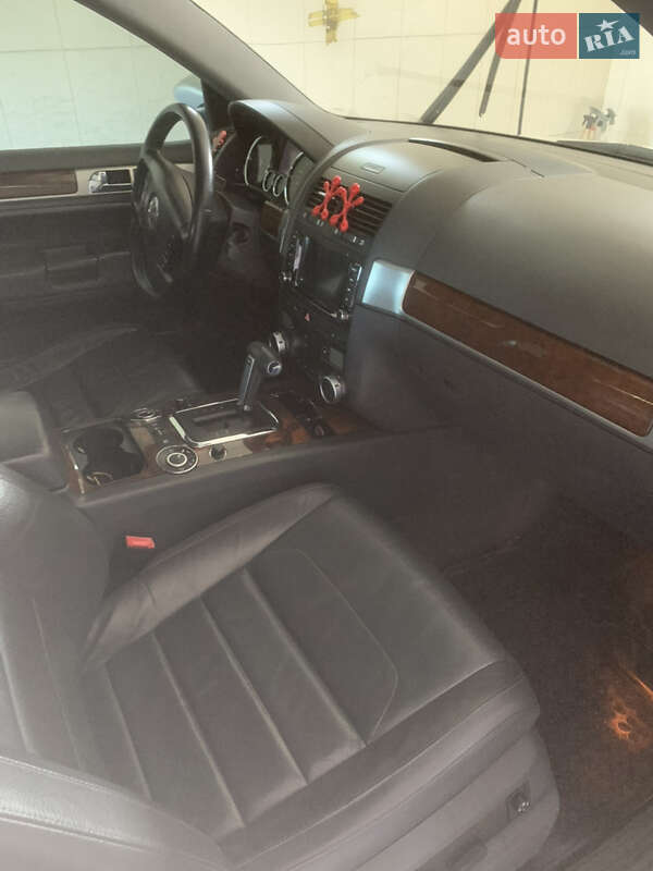 Внедорожник / Кроссовер Volkswagen Touareg 2007 в Тульчине