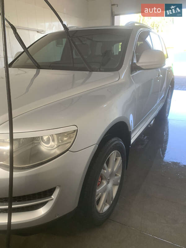 Внедорожник / Кроссовер Volkswagen Touareg 2007 в Тульчине