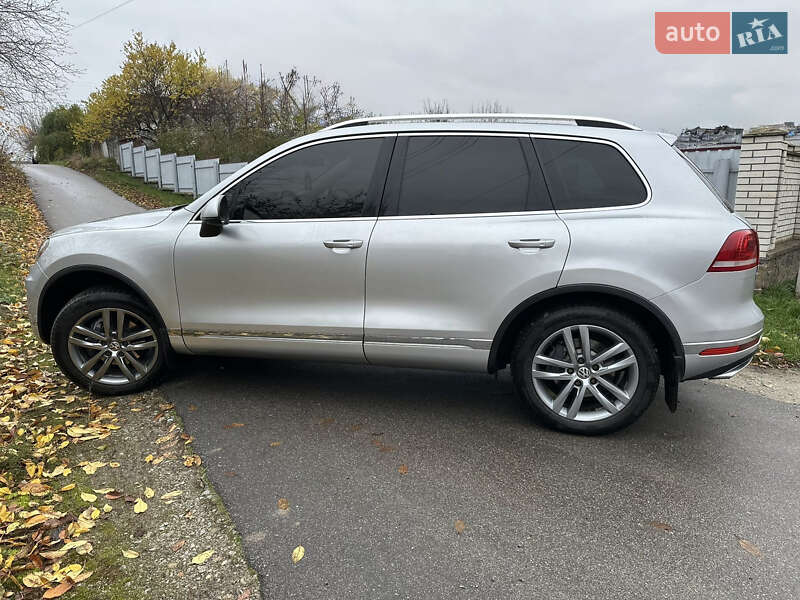 Внедорожник / Кроссовер Volkswagen Touareg 2015 в Белой Церкви