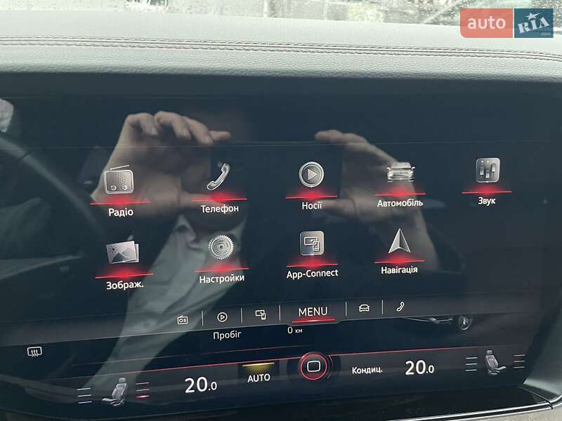 Позашляховик / Кросовер Volkswagen Touareg 2022 в Харкові