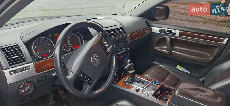 Внедорожник / Кроссовер Volkswagen Touareg 2003 в Львове