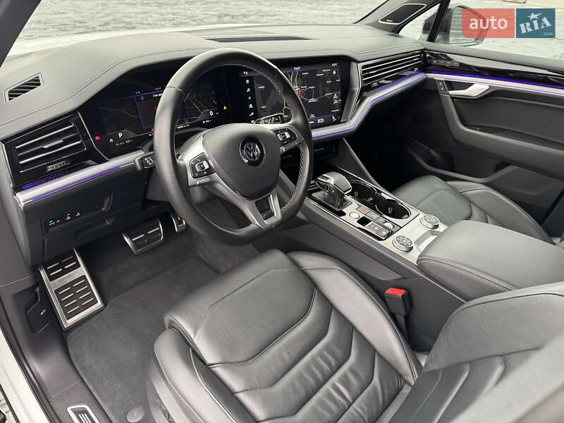 Внедорожник / Кроссовер Volkswagen Touareg 2020 в Хмельницком