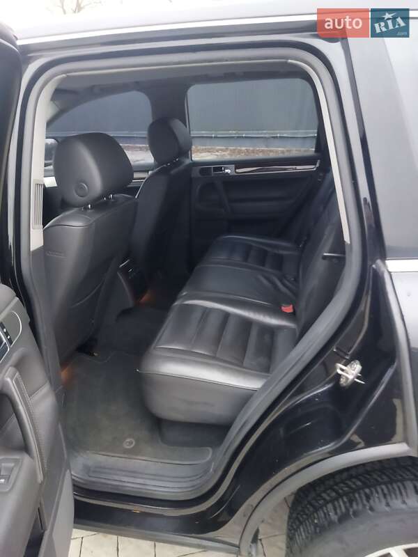 Позашляховик / Кросовер Volkswagen Touareg 2005 в Львові