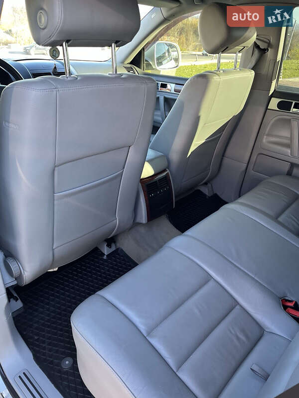 Позашляховик / Кросовер Volkswagen Touareg 2008 в Львові