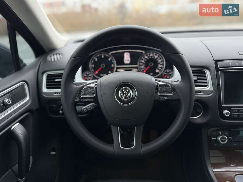 Внедорожник / Кроссовер Volkswagen Touareg 2015 в Виннице фото 32 Внедорожник / Кроссовер Volkswagen Touareg 2015 в Виннице