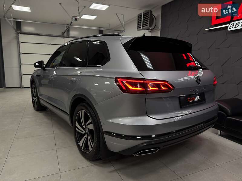 Позашляховик / Кросовер Volkswagen Touareg 2020 в Тернополі