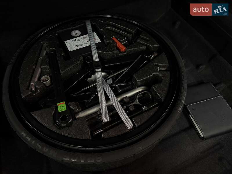 Позашляховик / Кросовер Volkswagen Touareg 2020 в Тернополі